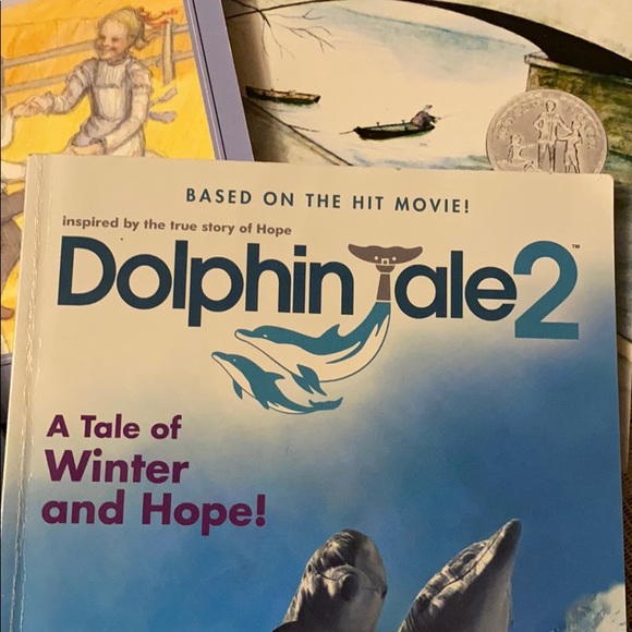 6 scholastic books - Picture 6 of 8